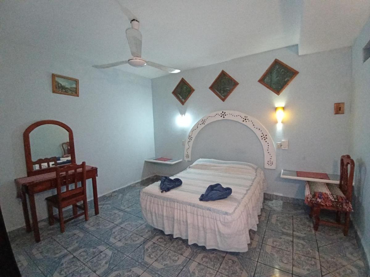 Hotel Cabanas Margarita & Ed Паленке Екстериор снимка